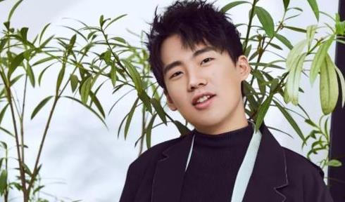 吃瓜娱乐郭麒麟,吃瓜娱乐背后的喜剧人生
