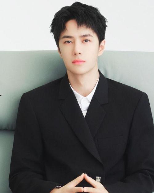 娱乐吃瓜男星推荐老婆,男星心选贤妻，揭秘明星夫妻甜蜜日常